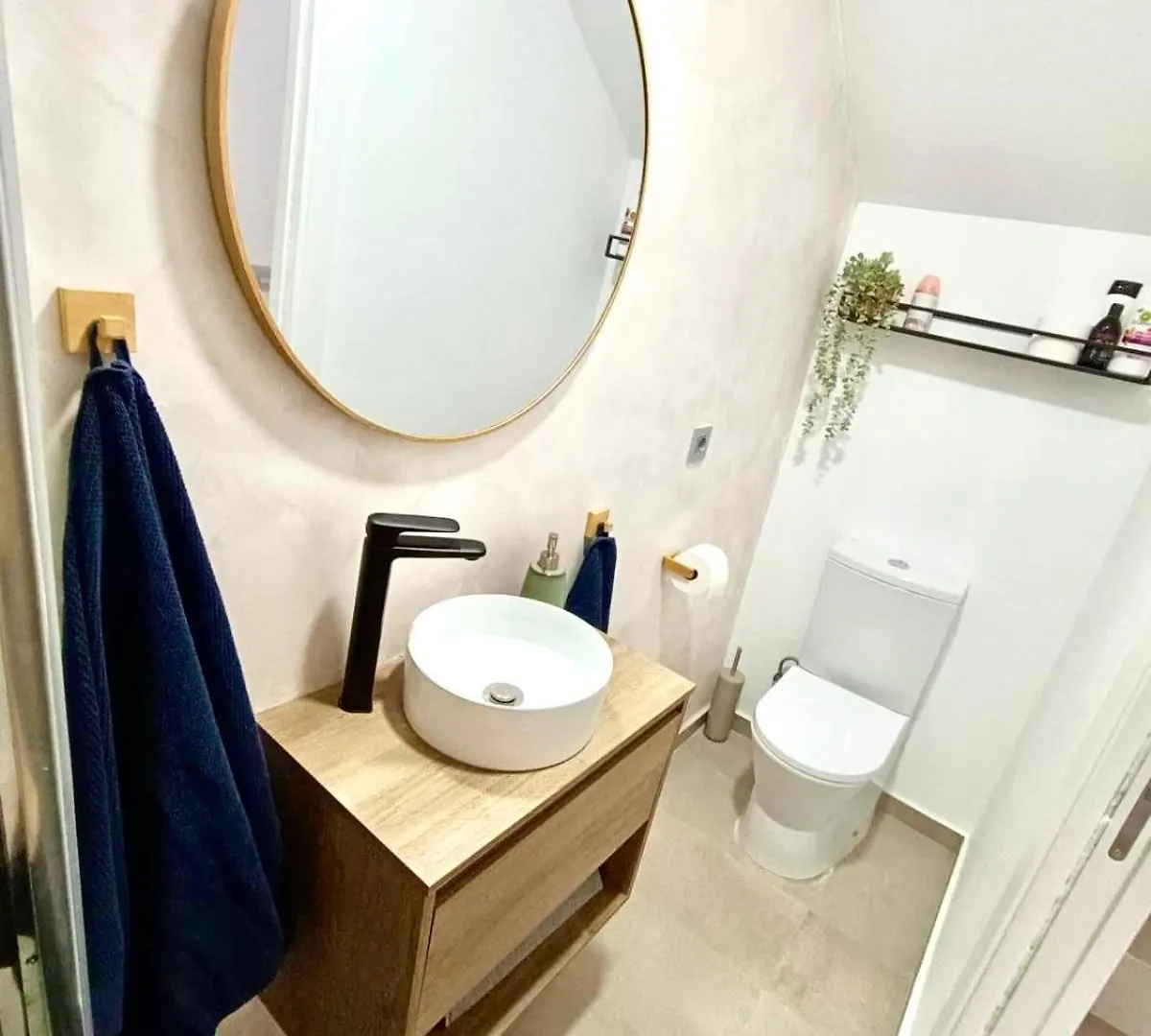 شقة Duplex Con Jardin Zahara Pueblo ساهارا ذي لوس أتونِس 0*,  إسبانيا